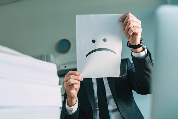 How to Incorporate Statement Collars into Your Work Blouses for a Unique Professional Style?