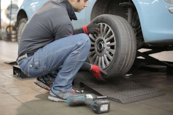 Mobile tyre fitting Wiltshire: convenience at your doorstep